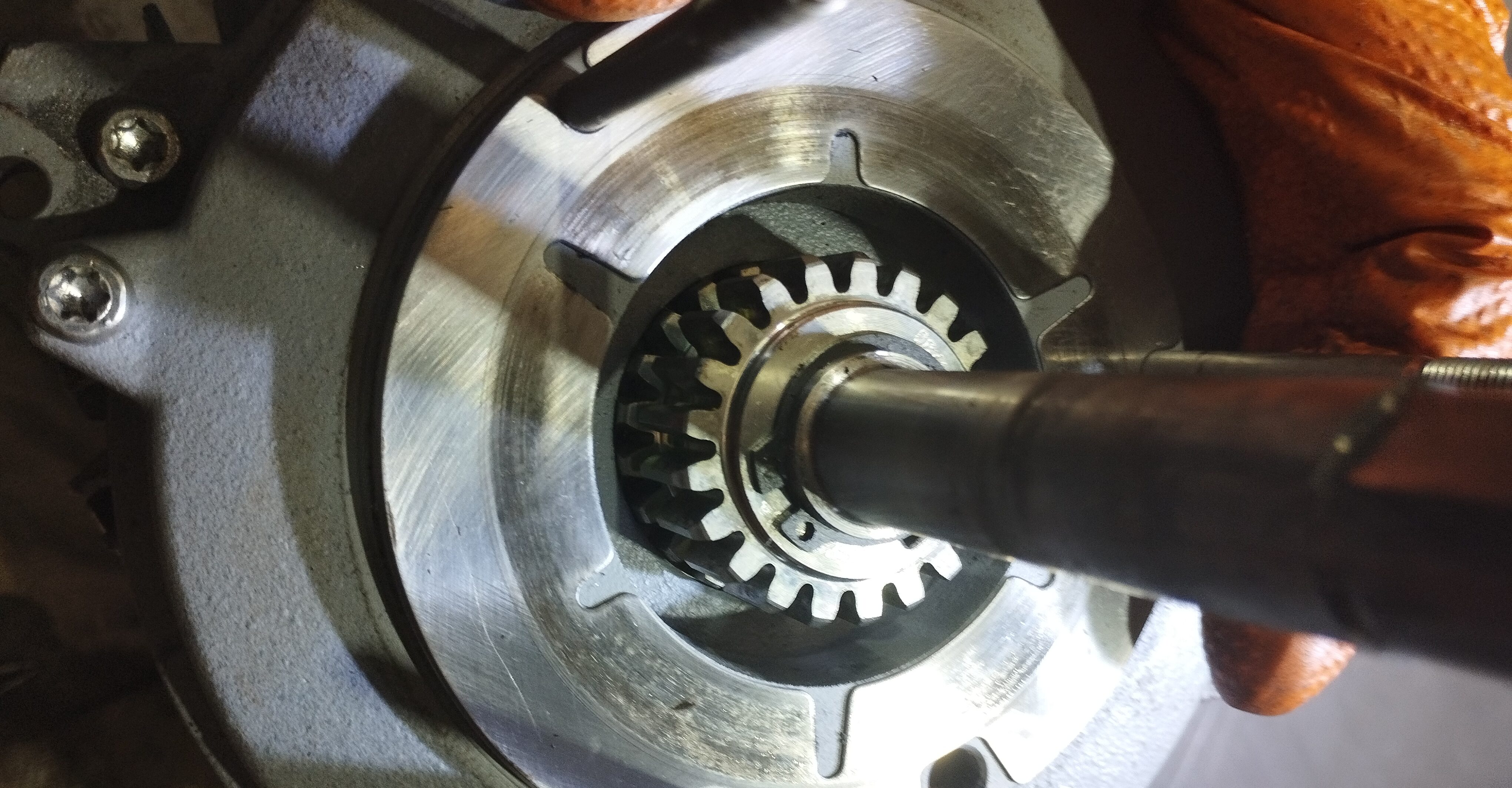 A broken servo motor shaft is a real drama.
